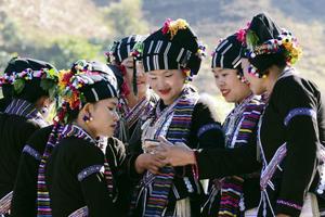 Tăng cường giảm nghèo về thông tin: Tiếp cận thông tin thuận lợi, giúp giảm nghèo hiệu quả