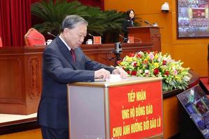 Tinh thần “đại đoàn kết toàn dân tộc” - Ánh sáng xuyên qua gian khó của bão lũ