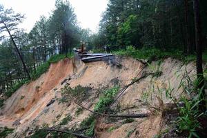 Bộ trưởng Bộ Xây dựng yêu cầu tập trung khắc phục hậu quả do mưa lũ tại Nam Trung Bộ