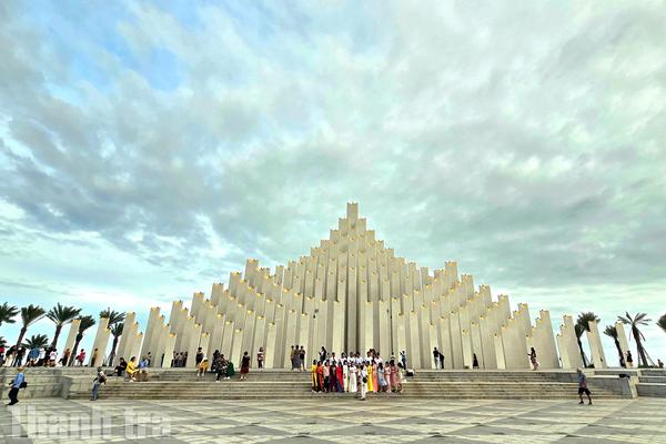 Khách quốc tế đến Thành phố Hồ Chí Minh vượt mốc 7,3 triệu lượt trong 11 tháng năm 2025