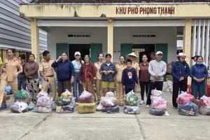 Cảnh sát giao thông Gia Lai: Chung tay hỗ trợ cộng đồng vượt qua khó khăn