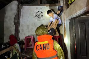 Bộ Công an huy động hơn 195 nghìn lượt người ứng phó, khắc phục hậu quả bão lũ