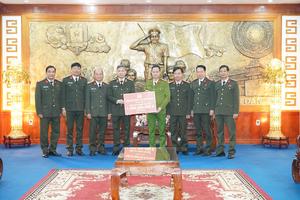 Công an TP HCM và Thanh Hóa hỗ trợ Công an TP Huế khắc phục mưa lũ