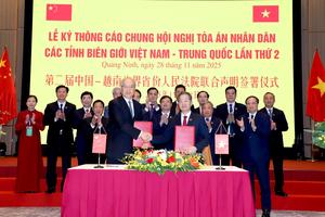 HỘI NGHỊ TÒA ÁN NHÂN DÂN CÁC TỈNH BIÊN GIỚI VIỆT NAM - TRUNG QUỐC: THẮT CHẶT HỢP TÁC TƯ PHÁP, GIỮ VỮNG AN NINH BIÊN GIỚI