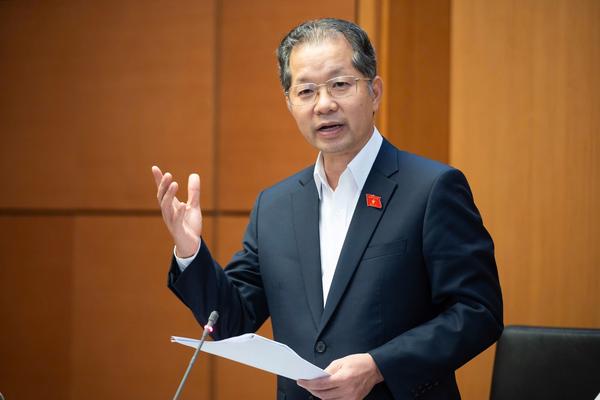 Lý do cần thẩm phán nước ngoài cho tòa án chuyên biệt trong trung tâm tài chính quốc tế