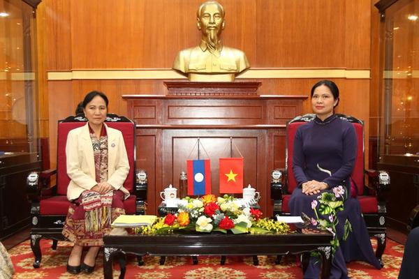 Mặt trận Việt Nam - Lào củng cố hợp tác chiến lược, đưa quan hệ đặc biệt lên tầm cao mới