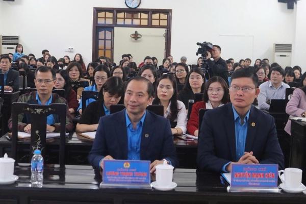 Nâng cao năng lực cán bộ làm công tác tuyên giáo công đoàn trong tình hình mới