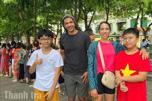 Lượng khách quốc tế đến Việt Nam tăng mạnh, đạt hơn 19,1 triệu lượt người