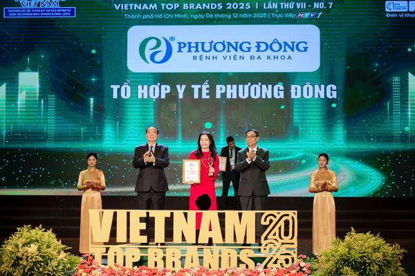 Bệnh viện Đa khoa Phương Đông vào Top 10 Thương hiệu Hàng đầu Việt Nam 2025: Khẳng định vị thế bằng giá trị bền vững