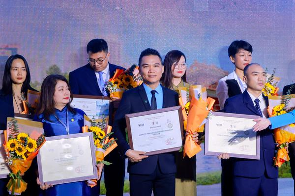 Herbalife Việt Nam được Liên đoàn Thương mại và Công nghiệp Việt Nam vinh danh Top 100 Doanh Nghiệp Bền Vững Việt Nam 2025