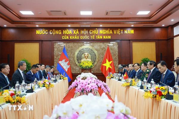 Thủ tướng Chính phủ Phạm Minh Chính và Thủ tướng Hun Manet hội đàm