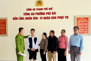 TP Huế: Thiếu niên 18 tuổi được công an phường giải cứu khỏi màn “bắt cóc online”