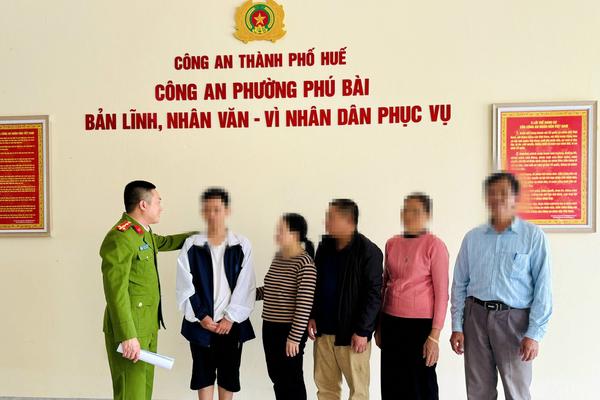 TP Huế: Thiếu niên 18 tuổi được công an phường giải cứu khỏi màn “bắt cóc online”