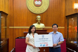 Unilever Việt Nam hỗ trợ người dân và tiểu thương ứng phó và phục hồi sau bão lũ với tổng giá trị hơn 19 tỉ đồng