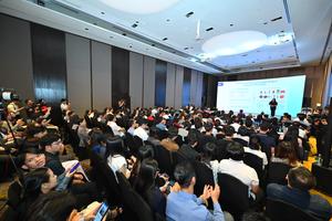 MCH công bố lộ trình niêm yết HOSE: Xây nền tảng “Vững niềm tin – Bền giá trị” cho thập kỷ tiếp theo