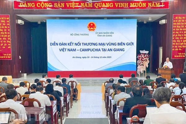 Tăng cường kết nối, thúc đẩy thương mại biên giới Việt Nam - Campuchia