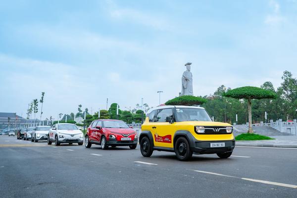 Người dùng nói về VinFast VF 3: Đi phố nhẹ, đi xa vẫn khỏe