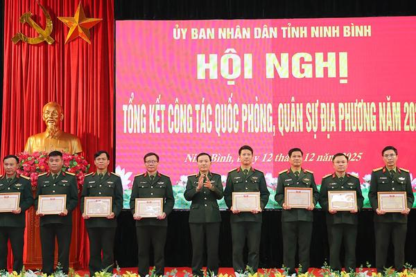 Bộ Tư lệnh Quân khu 3 tặng Bằng khen cho 9 tập thể, cá nhân có thành tích trong phong trào thi đua Quyết thắng năm 2025