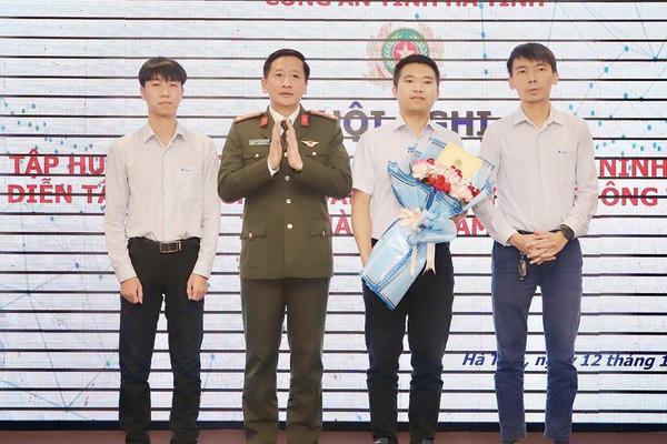 Hà Tĩnh tổ chức hội nghị diễn tập nâng cao sức mạnh phòng thủ trong kỷ nguyên số