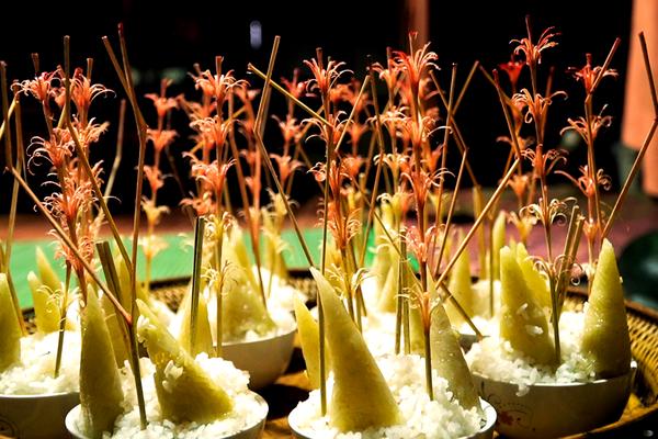 A quat - Bánh tình yêu giữa mùa Xuân trên dải Trường Sơn