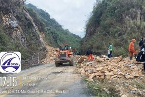 Khẩn trương cứu nạn, khắc phục sạt lở trên Quốc lộ 6 qua Phú Thọ