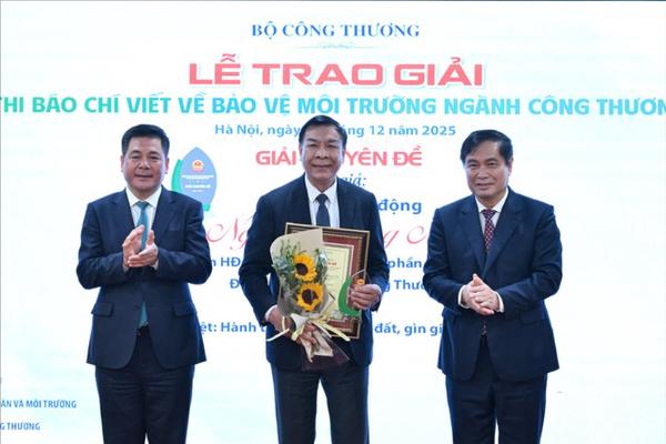 Báo chí góp sức lan tỏa chuyển đổi xanh ngành Công Thương