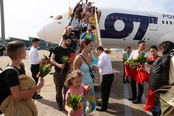 Việt Nam chào đón vị khách quốc tế thứ 20 triệu