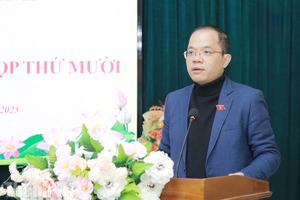 Phó Chủ nhiệm Ủy ban Văn hóa và Xã hội của Quốc hội tiếp xúc cử tri xã Mường Bang