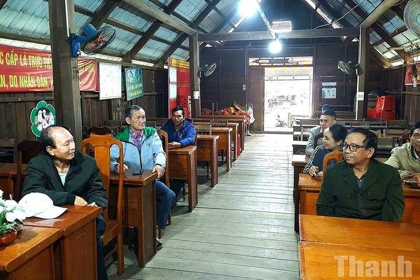 Người uy tín “bám cơ sở”, tạo nền tảng đồng thuận ở xã Yang Mao