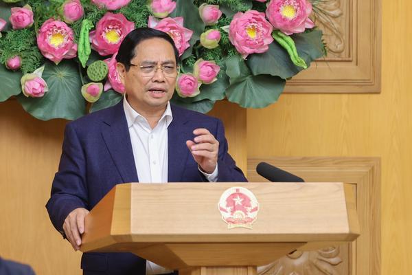 Thủ tướng: Kiểm soát giá bất động sản ngay từ đầu vào