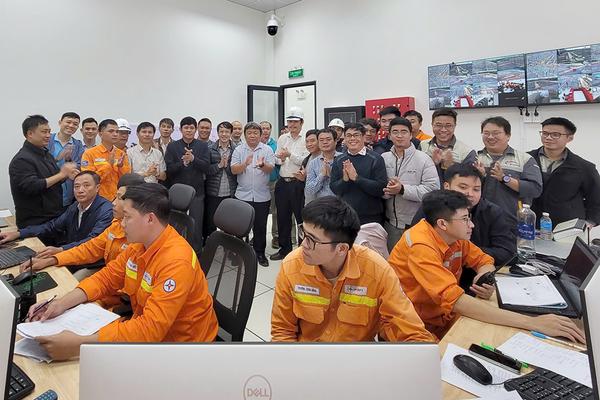 Đóng điện Dự án Trạm biến áp 500kV Quảng Trị và đường dây đấu nối