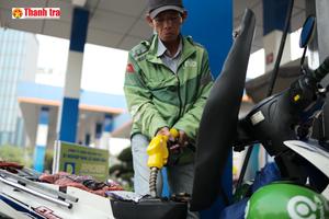 Giá xăng dầu tiếp tục giảm mạnh, RON95 xuống dưới 19.700 đồng/lít