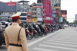Cảnh sát giao thông thực hiện cao điểm tấn công, trấn áp tội phạm