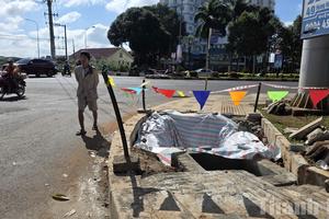 Vỉa hè vừa lát đã đào: Lỗ hổng phối hợp đầu tư đô thị ở Buôn Ma Thuột