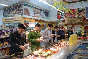 Bộ Y tế đề nghị siết chặt hậu kiểm an toàn thực phẩm, tập trung cao điểm dịp Tết và lễ hội xuân