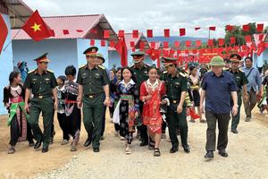 Xóa nhà tạm, dựng mùa Xuân bền vững trên bản làng Điện Biên