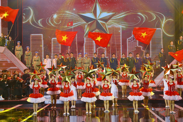 "Mệnh lệnh từ trái tim": Bản hùng ca tôn vinh 81 năm chặng đường vẻ vang của Quân đội Nhân dân Việt Nam