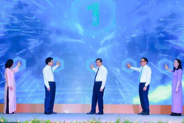 Bình dân học vụ số ở Nghệ An: Từ chủ trương đến hành động thực chất