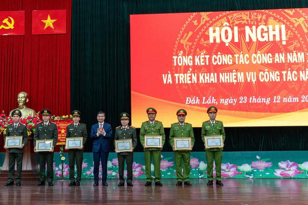 Kéo giảm gần 33% tội phạm, Công an Đắk Lắk giữ vững kỷ cương, trật tự, an toàn xã hội