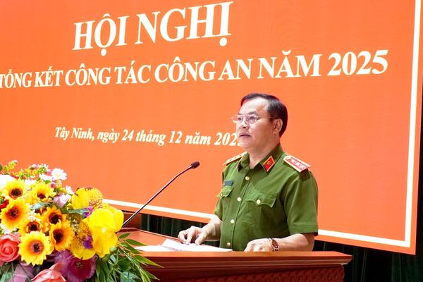 Thứ trưởng Bộ Công an Nguyễn Văn Long chỉ đạo Hội nghị tổng kết công tác Công an tỉnh Tây Ninh
