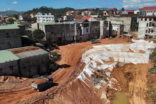 Xuân về dưới những mái nhà vững chãi