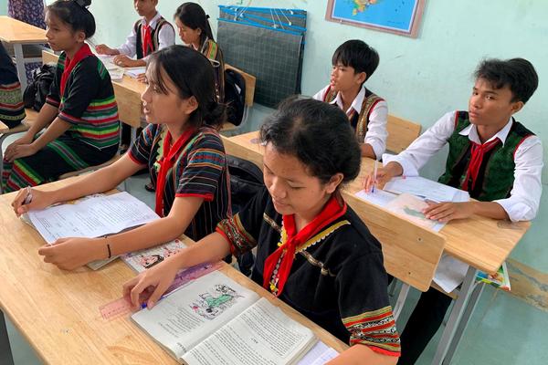 Học sinh tiểu học, trung học cơ sở ở các xã biên giới được hỗ trợ ăn trưa