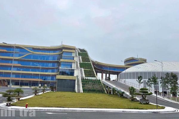 Hà Nội: Kích hoạt mọi nguồn lực, mở đường băng... "cất cánh"