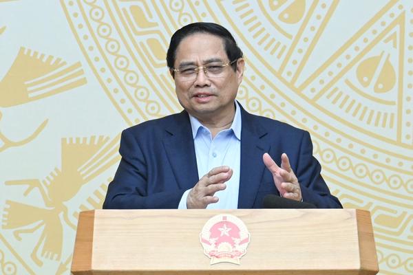 Thủ tướng: Phấn đấu đến 15/1/2026 hoàn thành xây lại nhà ở cho dân sau thiên tai