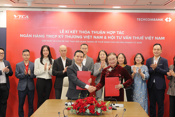 Techcombank hợp tác với Hội tư vấn Thuế hỗ trợ hộ kinh doanh chuyển đổi thuế và phát triển bền vững