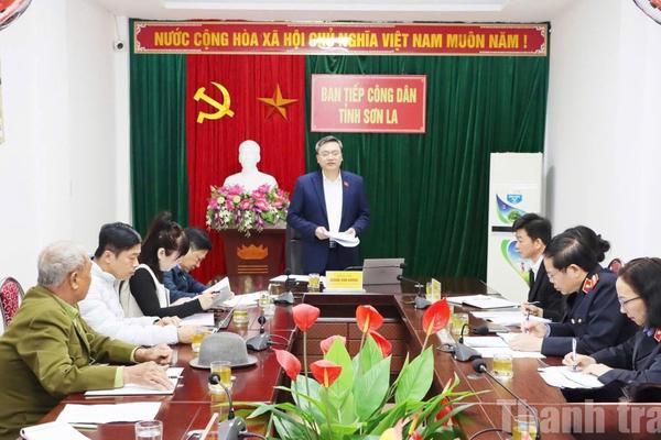 Đoàn Đại biểu Quốc hội tỉnh Sơn La tiếp công dân định kỳ tháng 12