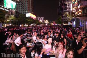 TP Hồ Chí Minh rộn ràng đón năm mới 2026