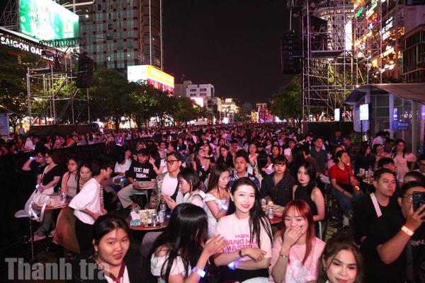 TP Hồ Chí Minh rộn ràng đón năm mới 2026