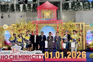 TP Hồ Chí Minh đón đoàn khách du lịch “xông đất” đầu năm 2026