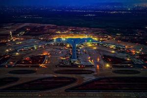 Đầu tư xây dựng lưới điện năm 2025: EVNSPC về đích vượt chỉ tiêu